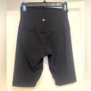 Lululemon Bike Shorts sz 6
